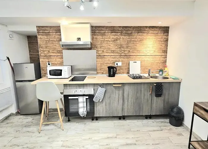 Appartement Accueillant A Montlucon : 35 M², 3 Pers. Διαμέρισμα Montluçon